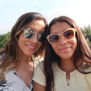 Meet your Posher, Andrea